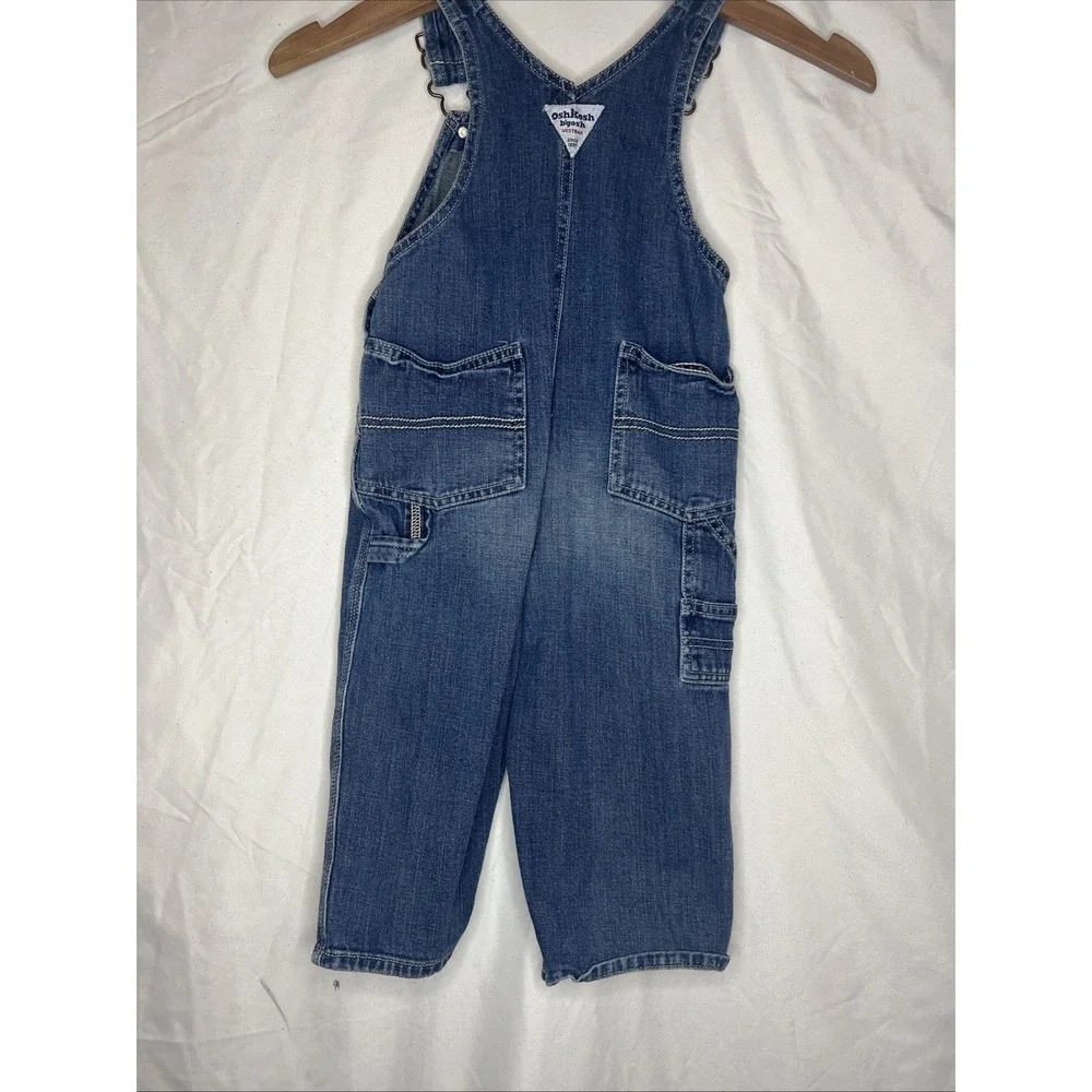 Oshkosh Toddler Boys or Girls Blue Denim Bib Overalls‎ (Size 24 Months)